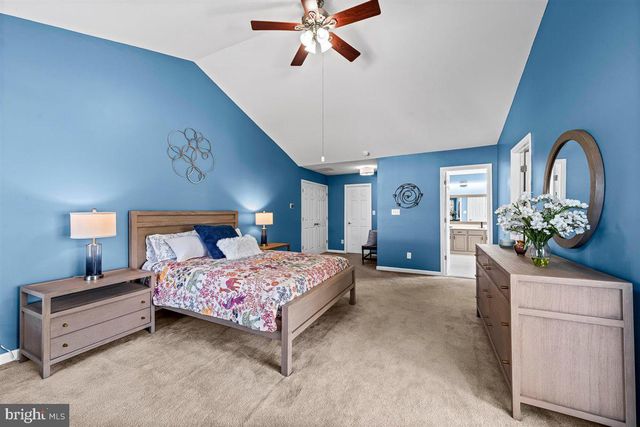 204 FOUR IN HAND CT, West Chester, PA 19382