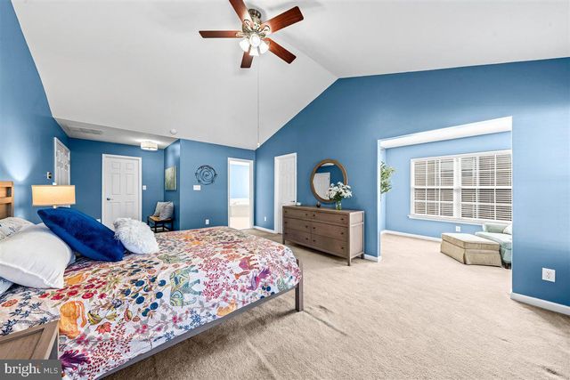 204 FOUR IN HAND CT, West Chester, PA 19382