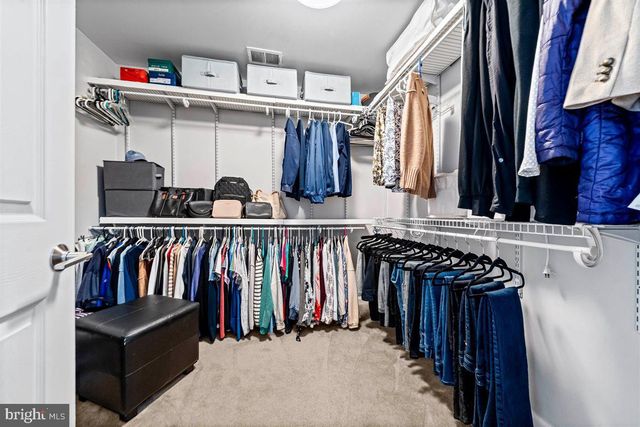 204 FOUR IN HAND CT, West Chester, PA 19382