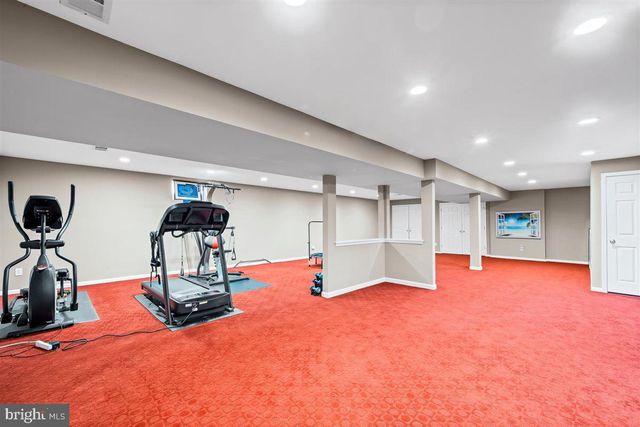 204 FOUR IN HAND CT, West Chester, PA 19382