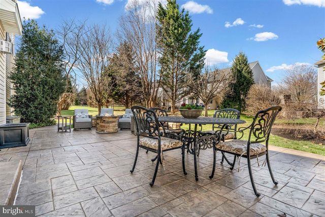 204 FOUR IN HAND CT, West Chester, PA 19382