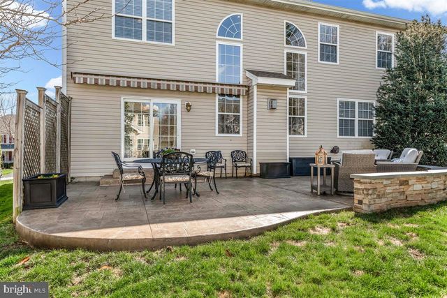 204 FOUR IN HAND CT, West Chester, PA 19382