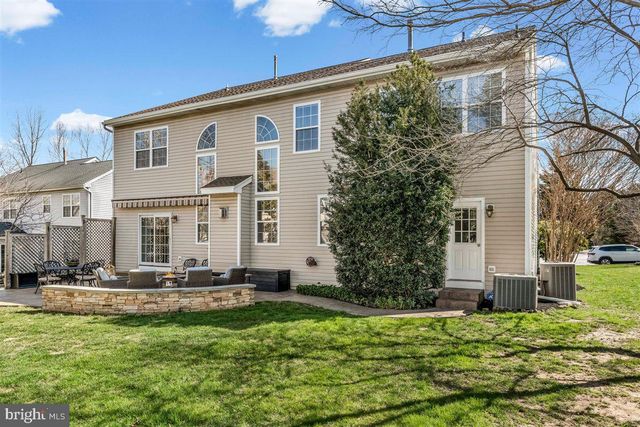 204 FOUR IN HAND CT, West Chester, PA 19382