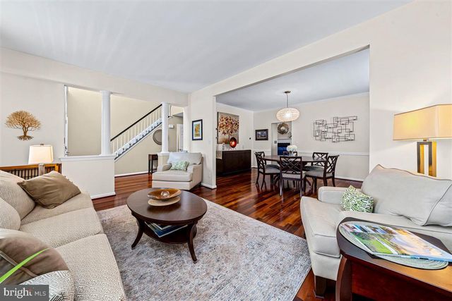 204 FOUR IN HAND CT, West Chester, PA 19382