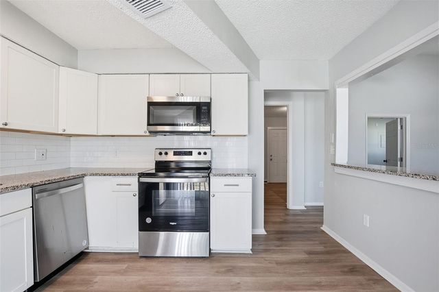 728 E SPRUCE STREET, Tarpon Springs, FL 34689