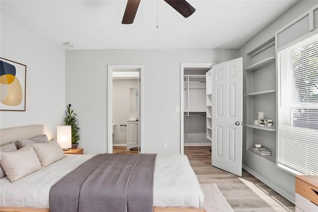 728 E SPRUCE STREET, Tarpon Springs, FL 34689