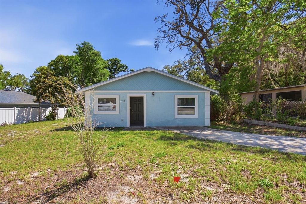 728 E SPRUCE STREET, Tarpon Springs, FL 34689