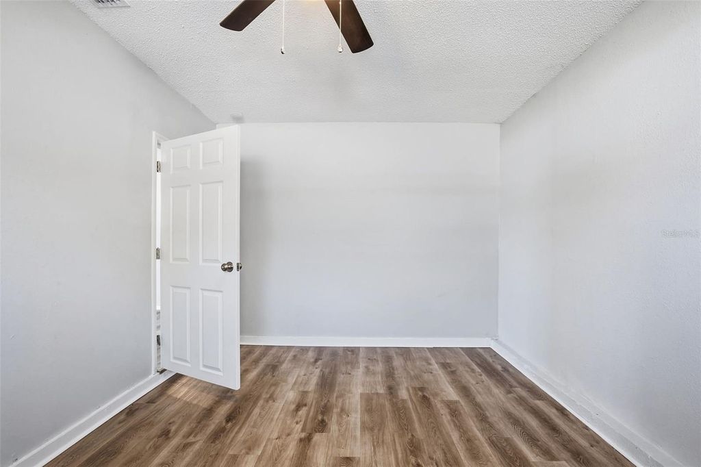 Image 18 of property listing at 728 E SPRUCE STREET, Tarpon Springs, FL 34689