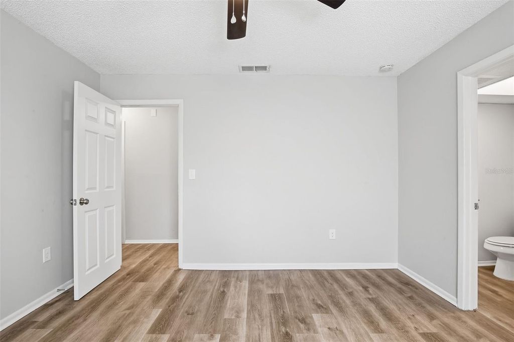 Image 21 of property listing at 728 E SPRUCE STREET, Tarpon Springs, FL 34689