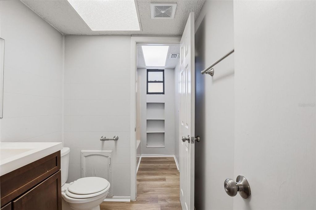 Image 31 of property listing at 728 E SPRUCE STREET, Tarpon Springs, FL 34689