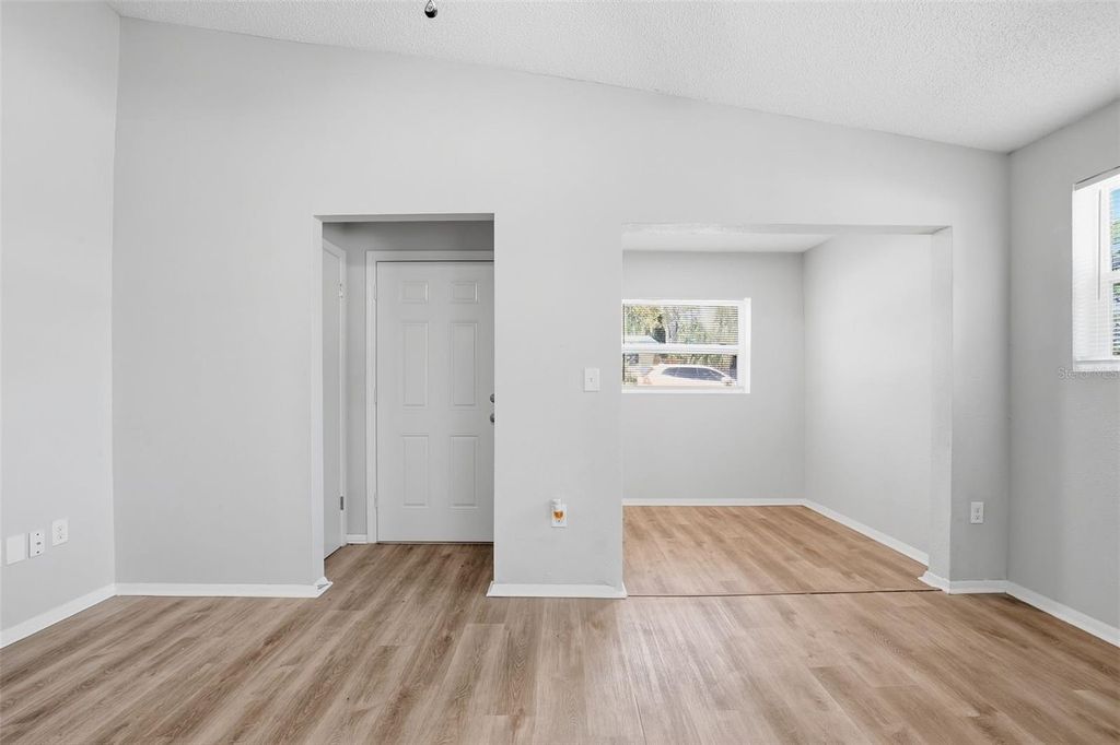 Image 7 of property listing at 728 E SPRUCE STREET, Tarpon Springs, FL 34689