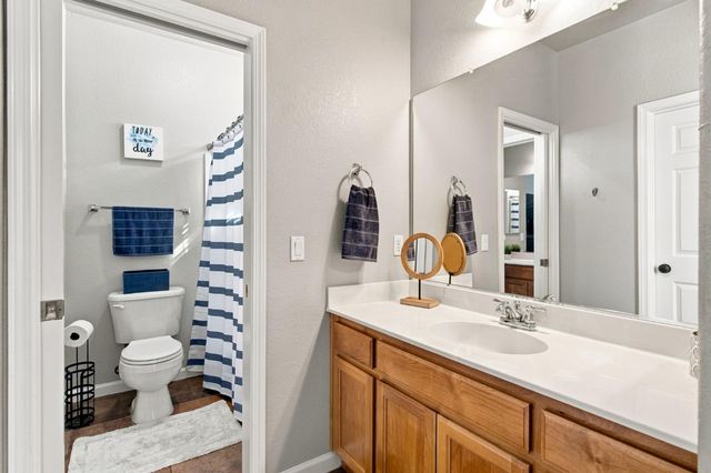 1092 Heartland Dr, Manteca, CA 95337