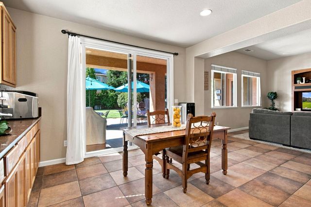 1092 Heartland Dr, Manteca, CA 95337