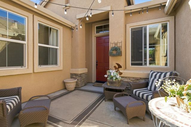 1092 Heartland Dr, Manteca, CA 95337