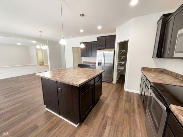 8664 Cardiff Court, Avon, IN 46123