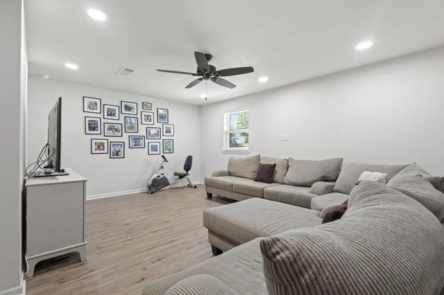 2014 Jerry Avenue, Denison, TX 75020