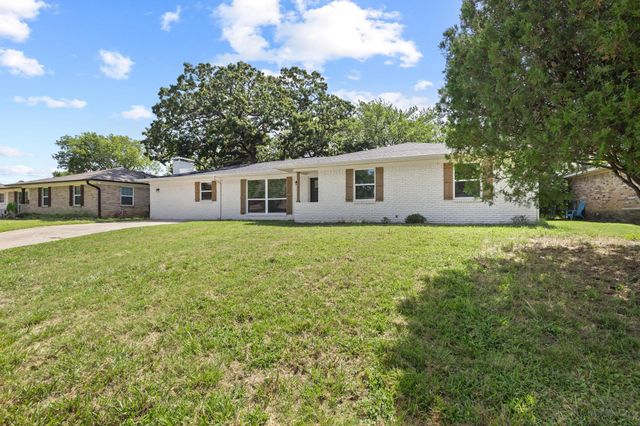 2014 Jerry Avenue, Denison, TX 75020