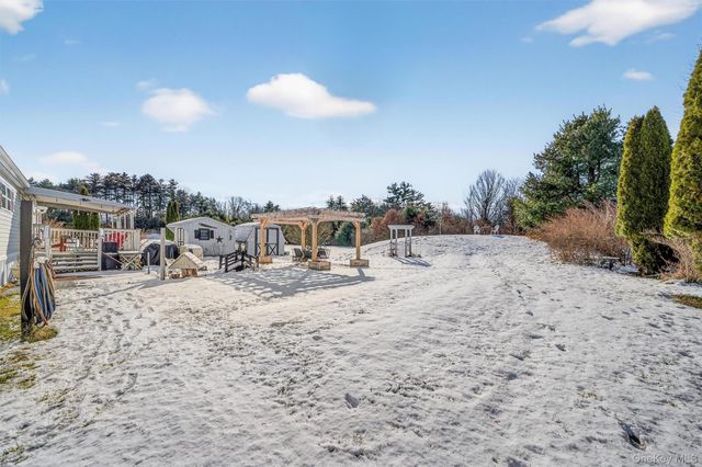 14 Palm Drive, Bloomingburg, NY 12721