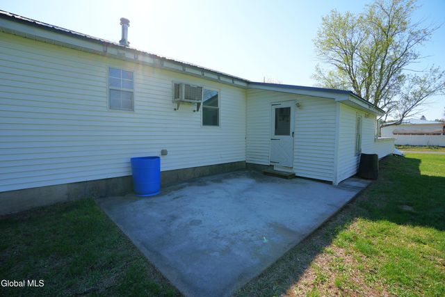 301 Bemis Road, Gloversville, NY 12078
