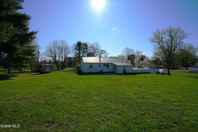 301 Bemis Road, Gloversville, NY 12078