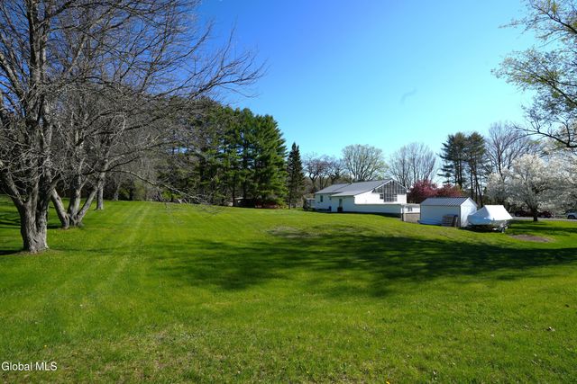 301 Bemis Road, Gloversville, NY 12078