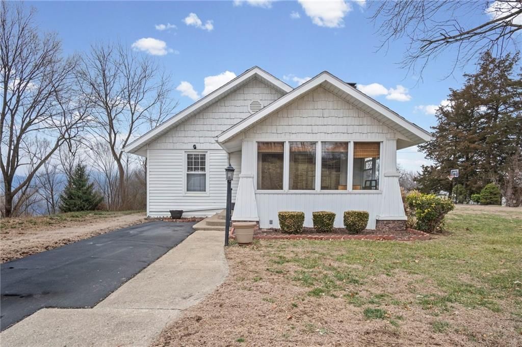 1019 Price Boulevard, Atchison, KS 66002