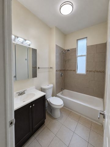 1325 S Sawyer Avenue 1, Chicago, IL 60623