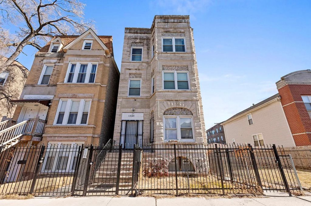 1325 S Sawyer Avenue 1, Chicago, IL 60623