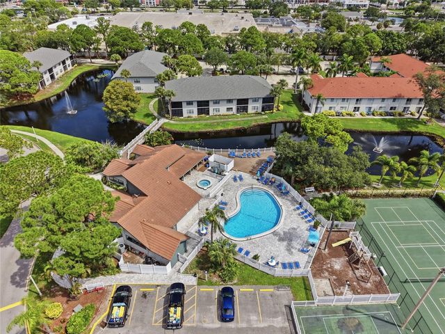 4440 47TH AVENUE W 102, Bradenton, FL 34210