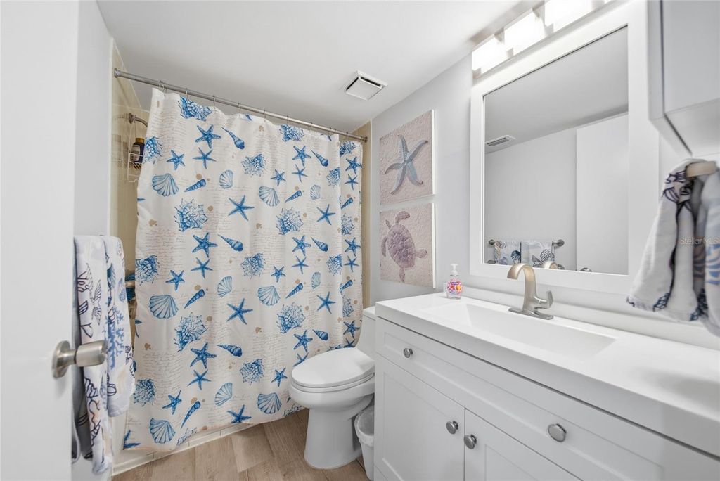 Image 21 of property listing at 4440 47TH AVENUE W 102, Bradenton, FL 34210