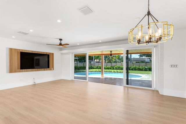 1278 SW 5TH Street, Boca Raton, FL 33486