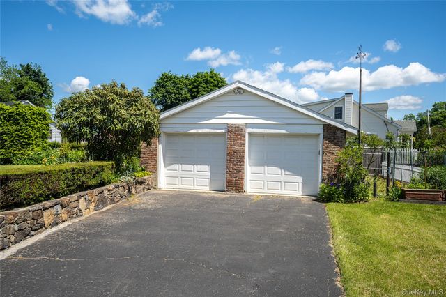 730 Hoover Avenue, Peekskill, NY 10566