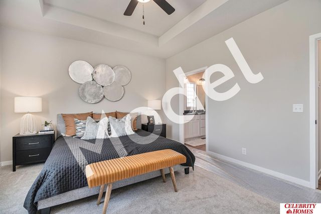 8010 N 113 Street, Omaha, NE 68142