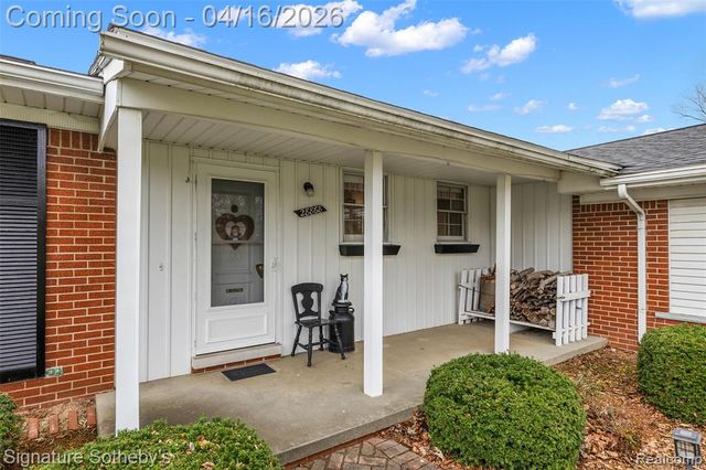 28868 Lorikay Street, Farmington, MI 48334