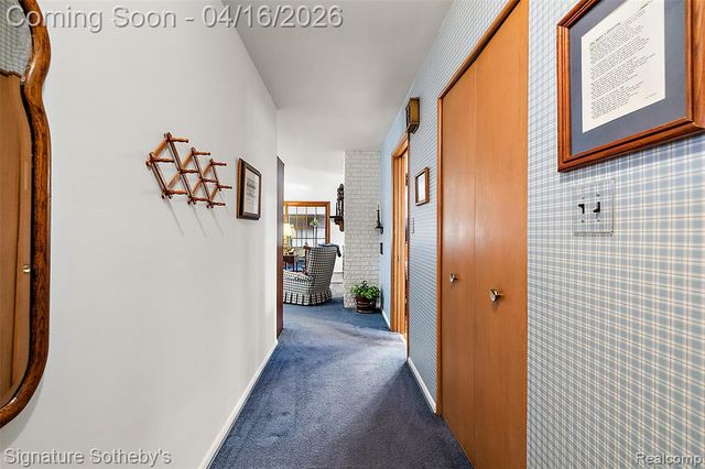 28868 Lorikay Street, Farmington, MI 48334