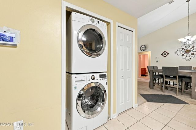 6860 SKAFF Avenue 2-15, Jacksonville, FL 32244