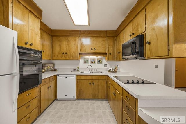 822 Raymond Drive, Idaho Falls, ID 83402