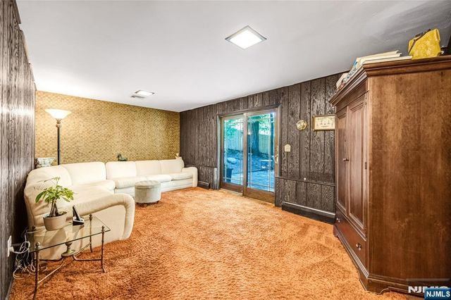551 Stellman Drive, River Vale, NJ 07675