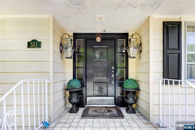 551 Stellman Drive, River Vale, NJ 07675