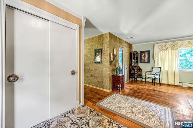 551 Stellman Drive, River Vale, NJ 07675