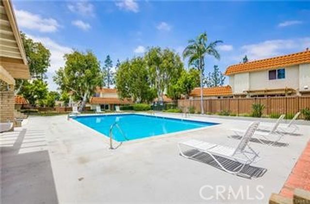 22811 Malaga Way, Lake Forest, CA 92630