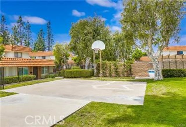 22811 Malaga Way, Lake Forest, CA 92630