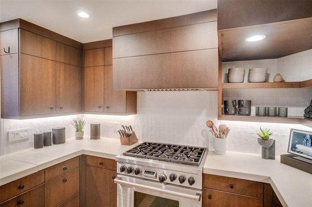 1130 WASHINGTON AVENUE 11C, Winter Park, FL 32789