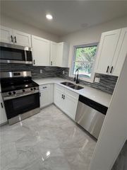 2250 Kings Gate Circle B, Snellville, GA 30078