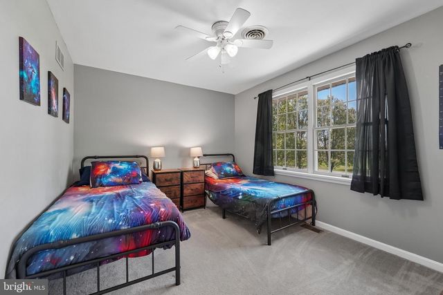 4515 WOODEDGE DR, Hampstead, MD 21074