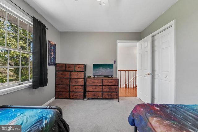 4515 WOODEDGE DR, Hampstead, MD 21074