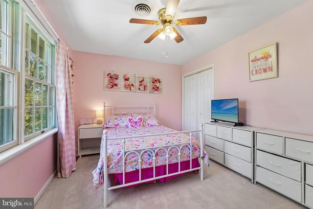 4515 WOODEDGE DR, Hampstead, MD 21074