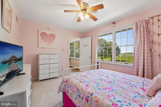 4515 WOODEDGE DR, Hampstead, MD 21074