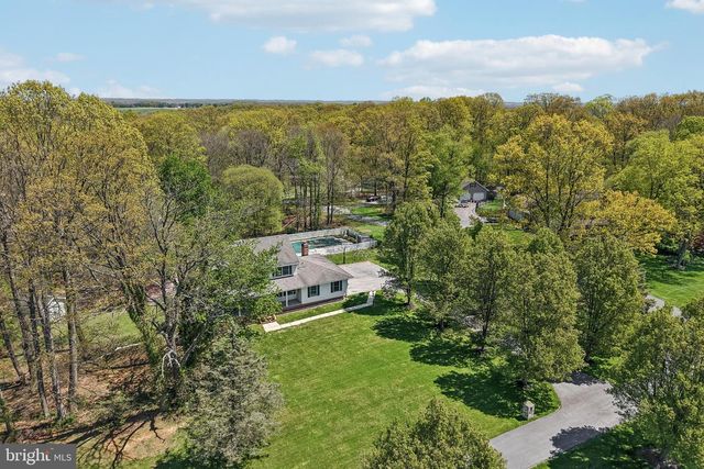 4515 WOODEDGE DR, Hampstead, MD 21074
