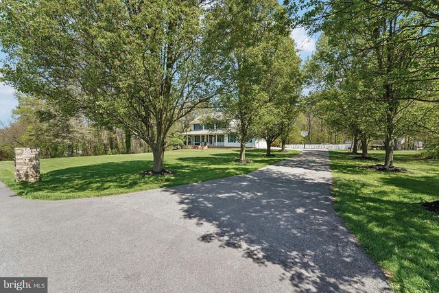 4515 WOODEDGE DR, Hampstead, MD 21074